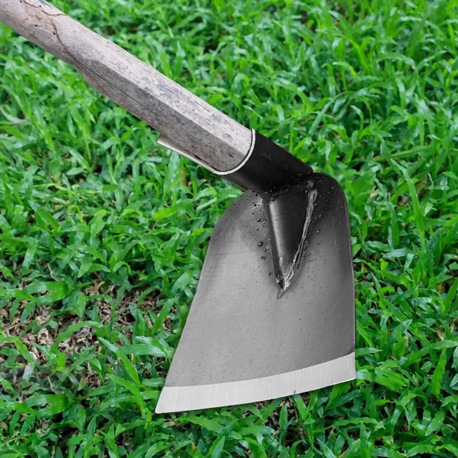 Small Hoe for Digging Soil Garden Hoe Household Outdoor Farming Heavy Duty Hand Tools for Planting Vegetables and Flowers